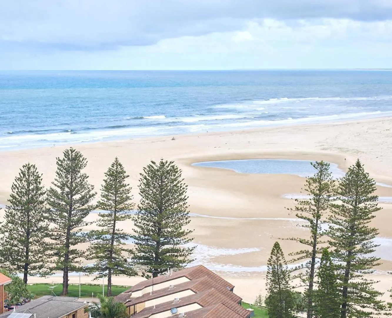 Centrepoint Apartments Caloundra 4*,  Australia