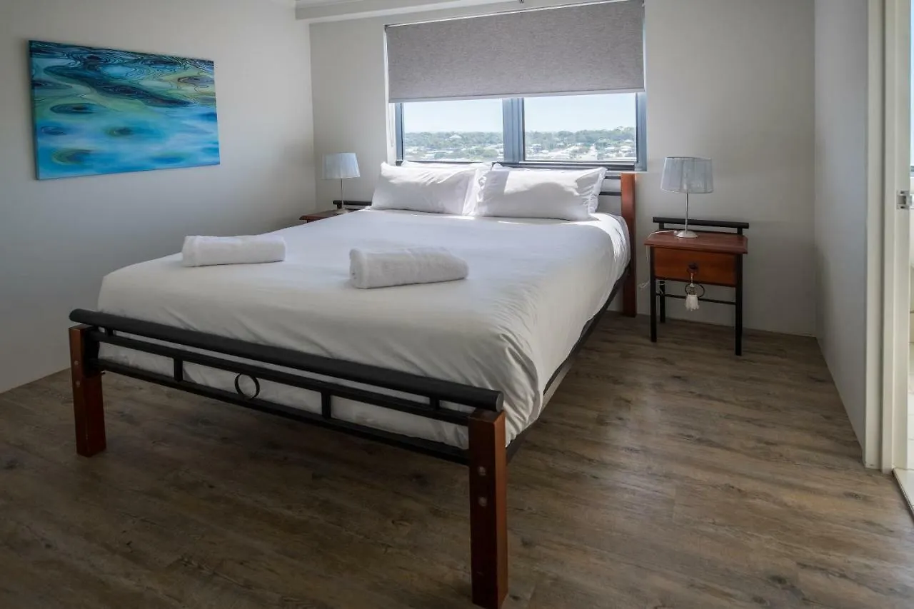Centrepoint Apartments Caloundra 4*,