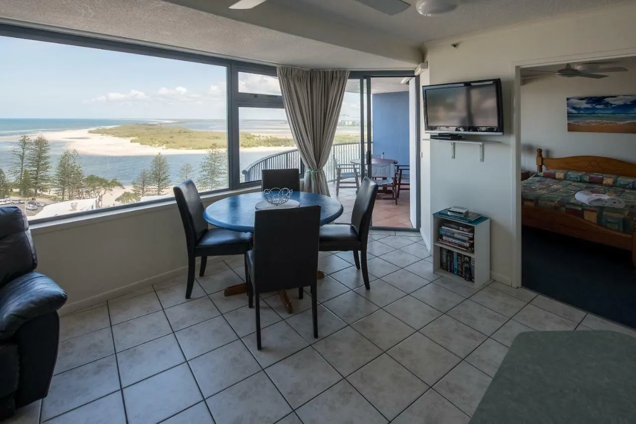 **** Aparthotel Centrepoint Apartments Caloundra Australia